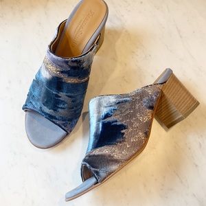 Firenze Studio Garbo Velvet Blue Mule Slide NWOT